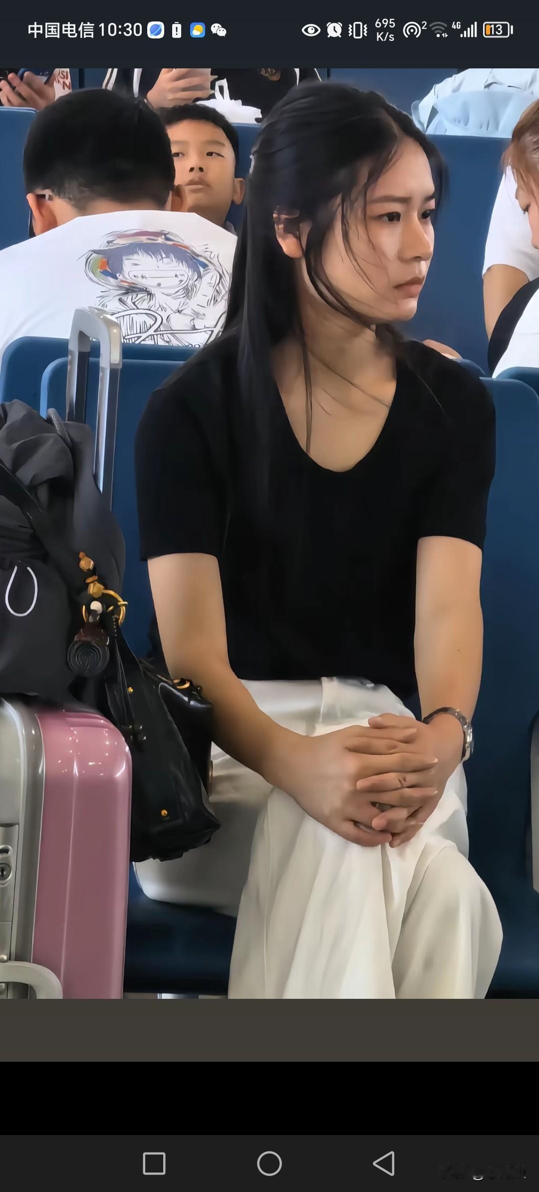 火遍全网，此女当时在想什么。