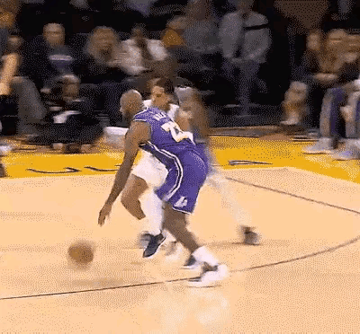 老詹都好，肘子开道不地道吧[抠鼻]