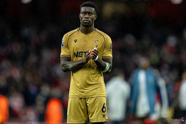 水晶宫 NBA有老詹那样的超巨，现在可能是约基奇，比赛还剩1秒，球交到他们手里出