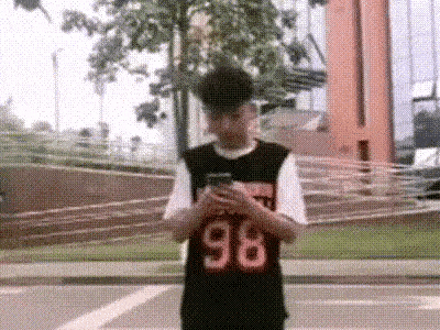 这反应慢了一拍啊