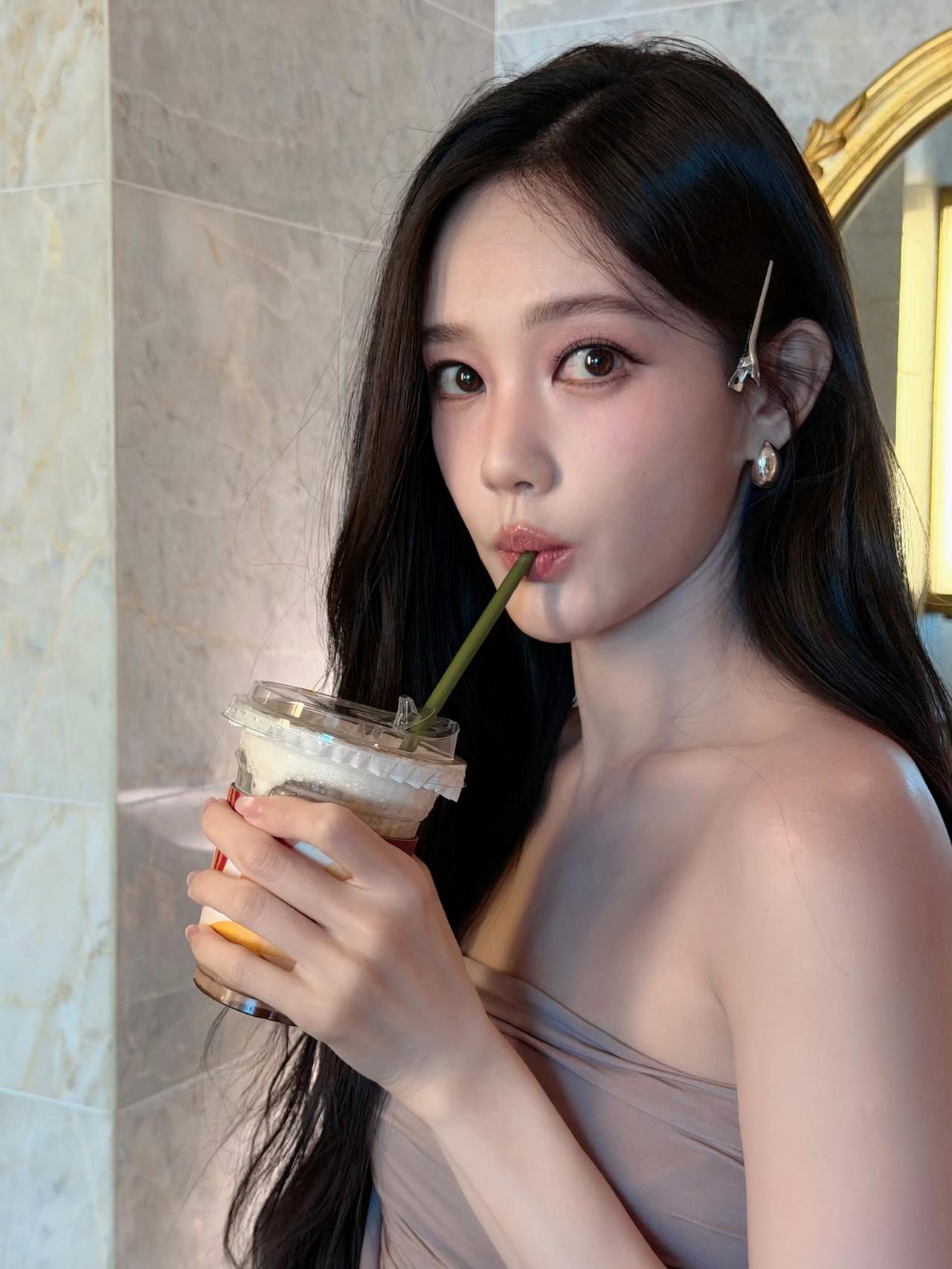 李一桐