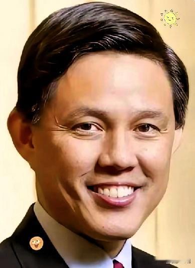 新加坡防长陈振声在香会上的那番话，听着确实解气。

西方媒体总爱拿参会人员的“级
