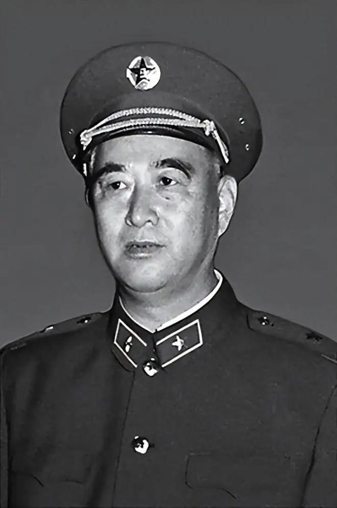 14军军长张景华：79年的时候，越军根本不把我们放在眼里。
1979年2月，越南