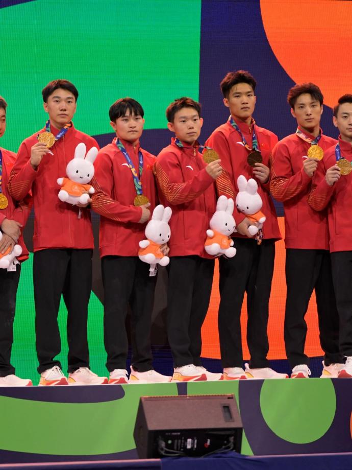 体操世锦赛男团：中国队摘铜，日本卫冕夺金，俄罗斯银牌