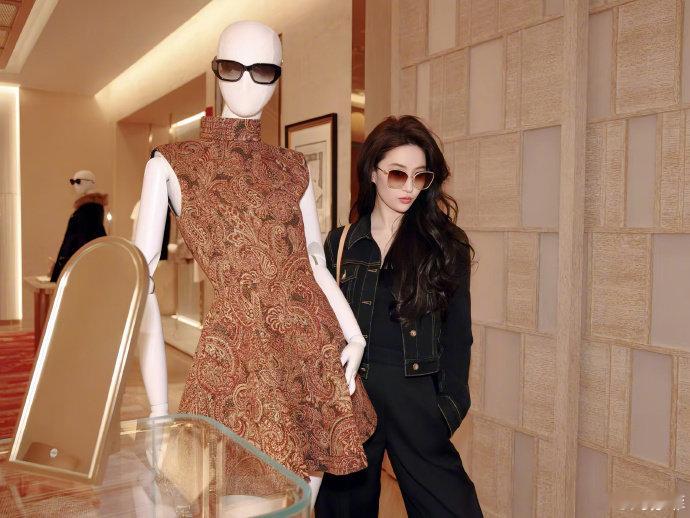 刘亦菲品牌待遇天花板刘亦菲商业价值有多能打从瑞幸到智界，刘亦菲持续赋能品牌！顶级