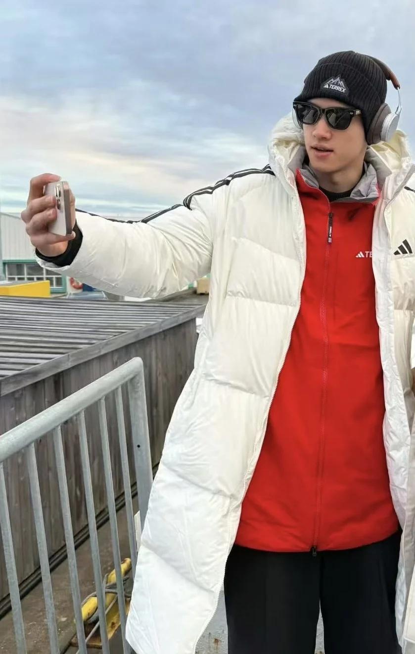 这一身特别像高雅人士有人懂吗
潘展乐