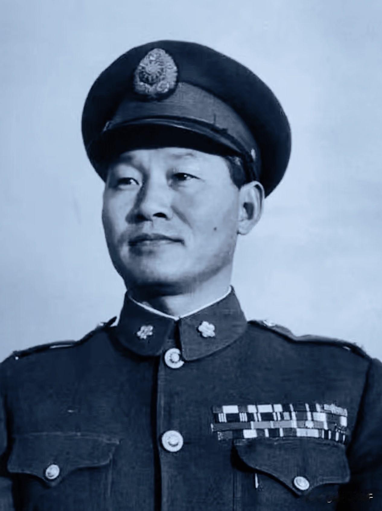 1987年，蒋经国去看望被幽禁了32年的孙立人，孙立人见到他，沉默片刻后开口，说