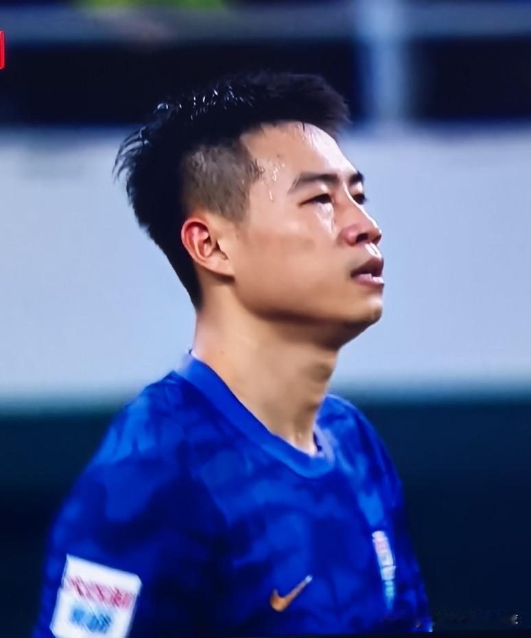 说个搞笑的
昨晚北京国安对阵天津津门虎
上半场2：0国安队领先，第一个进球，茹子