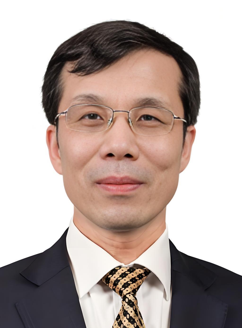 江苏联通更换总经理，彭建军曾先后担任过中国联通4个省公司总经理，不多见！
我仔细
