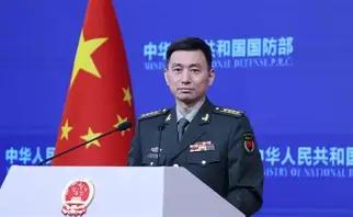 现在搁在中国面前有三道坎儿，而且个个都在倒计时：
 
第一，台湾的事等不起了，统