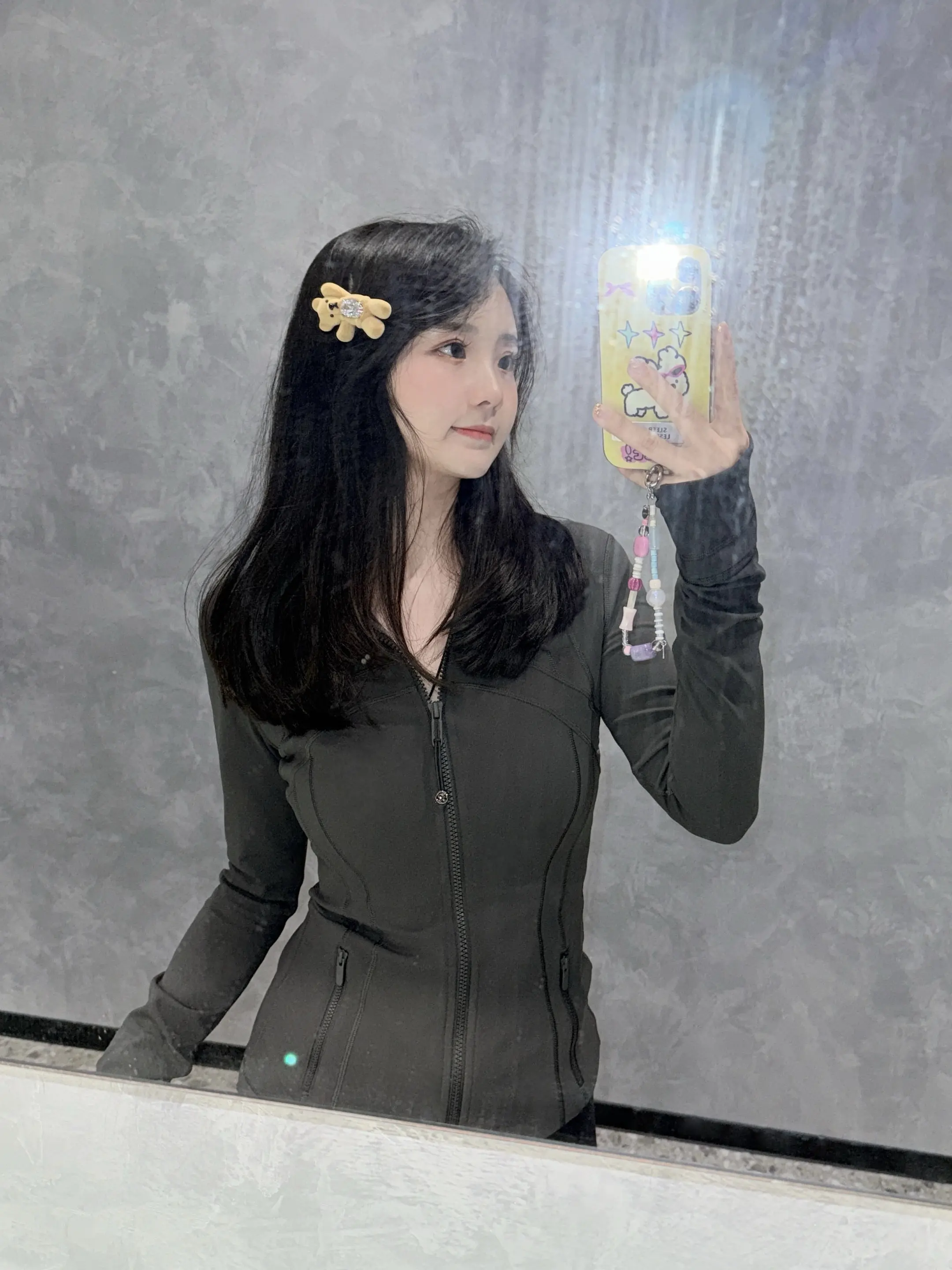 忍住 我把食欲忍住。