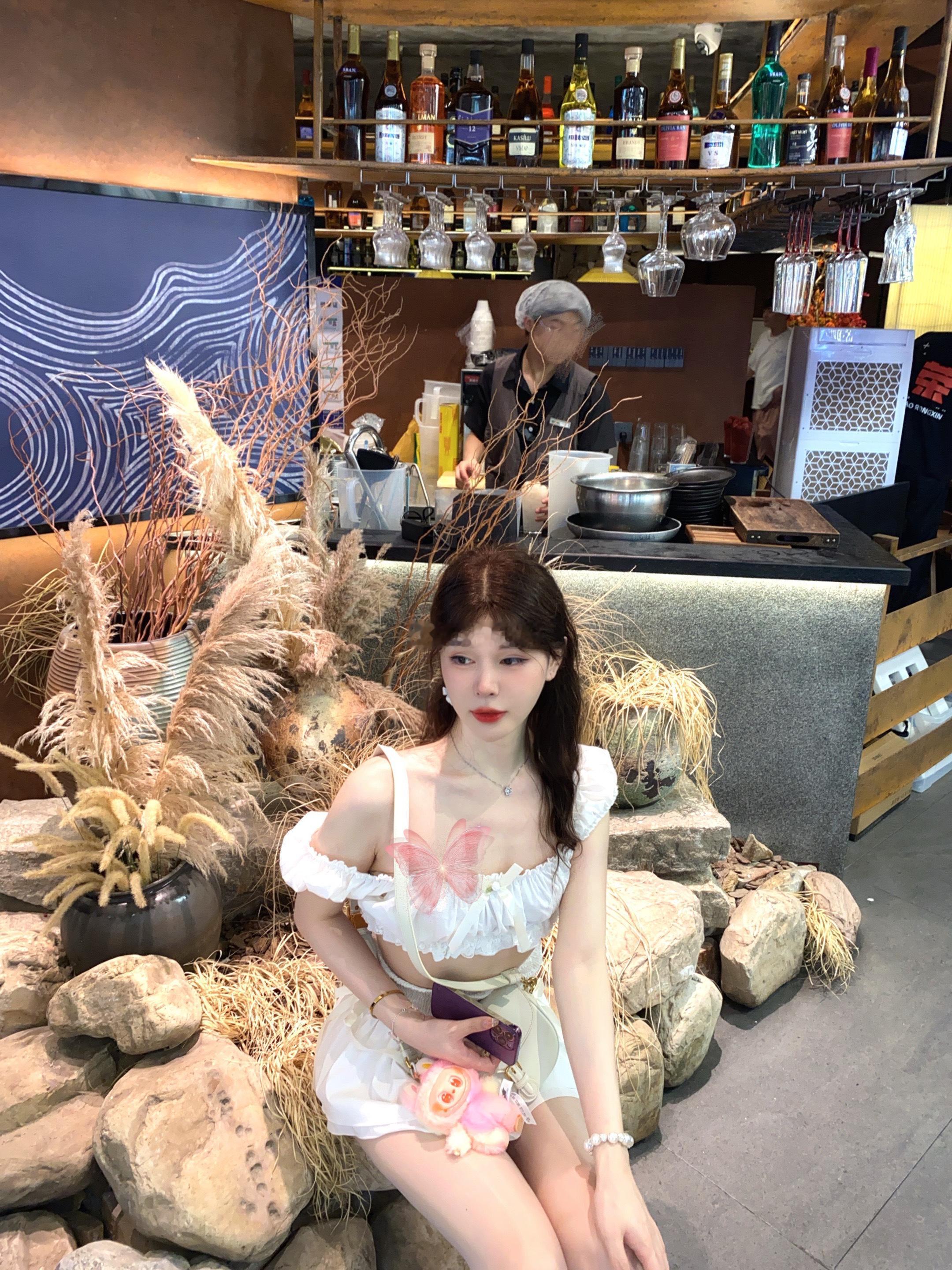 别老是给其他人发消息，我也识字给我也发点呗张思妮 长沙  ​​​