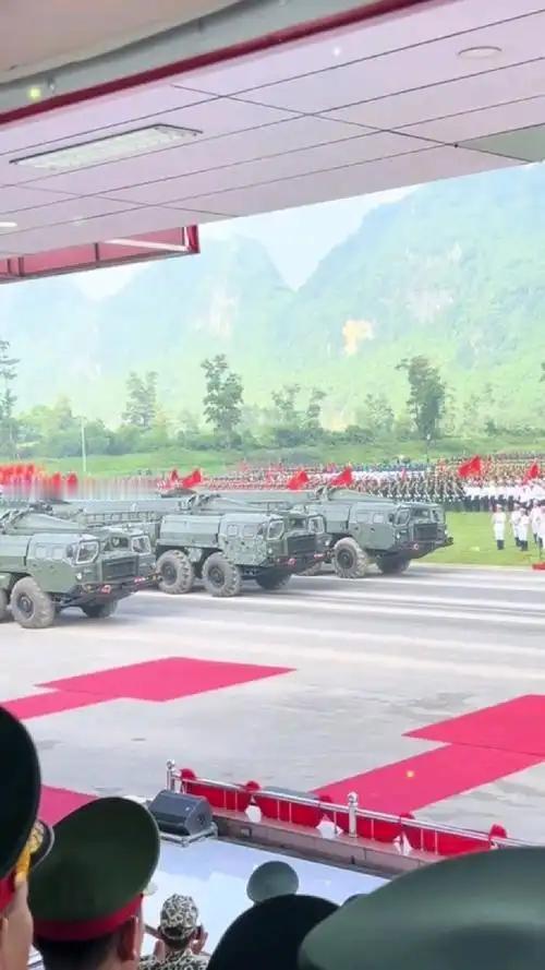 越南又杠上了？中国前脚定下9月3阅兵，越南后脚就定9月2日，甚至还要邀请中国军队