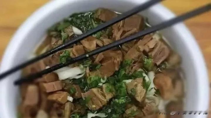 吃碗牛肉面花了15，消费又高了