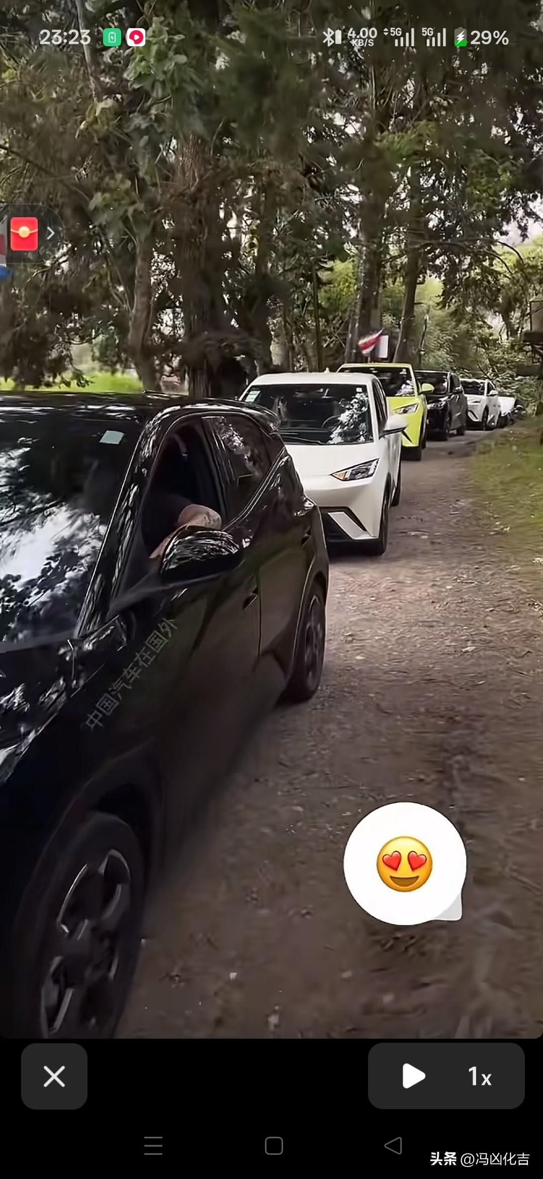 国外一些媒体，看新能源巨头，车都停在哪里长草了，卖不出了。国内一些喷子，看比亚迪