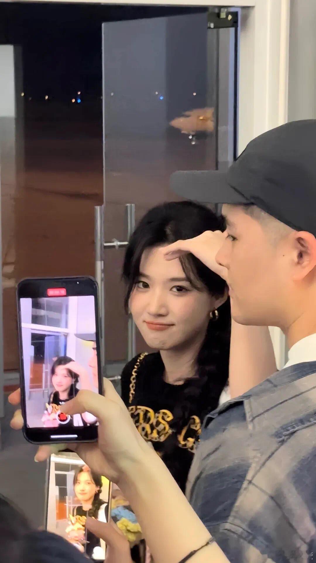 卢昱晓[超话]  发现新鲜的晓晓好美好美！晓晓皮肤状态也太好了吧！！把你们手中卢