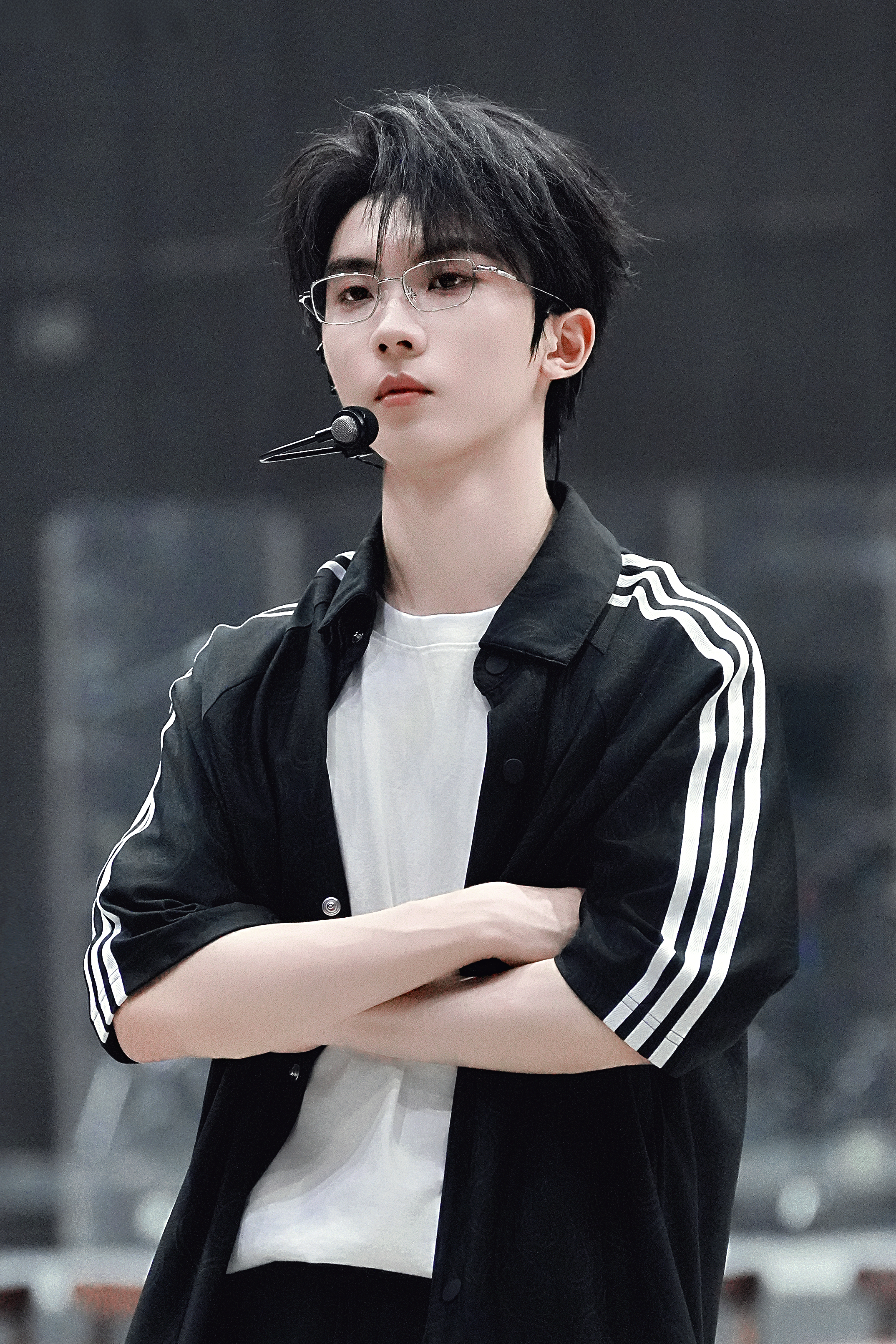 好帅...⎚.- ⎚ 
