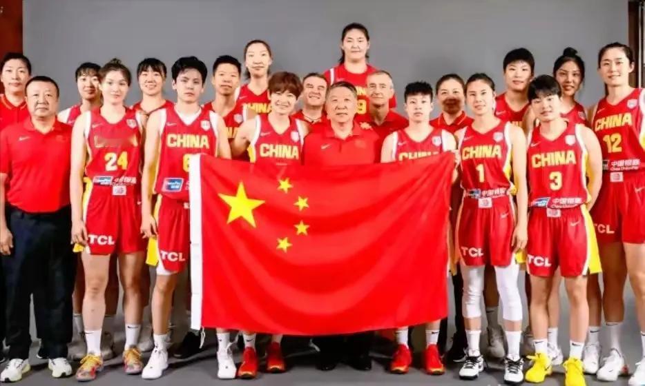 女篮备战2026年世界杯，阵容基本确定，李梦或会回归，看下月表现
女蓝亚洲杯从开