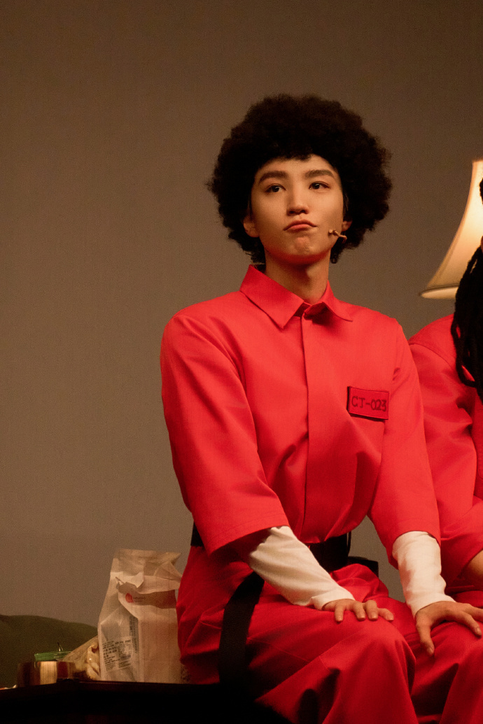 全红婵拎到王俊凯爆炸头 破次元壁了，全妹是怎么说服王俊凯拍那个视频的好抽象，爆炸