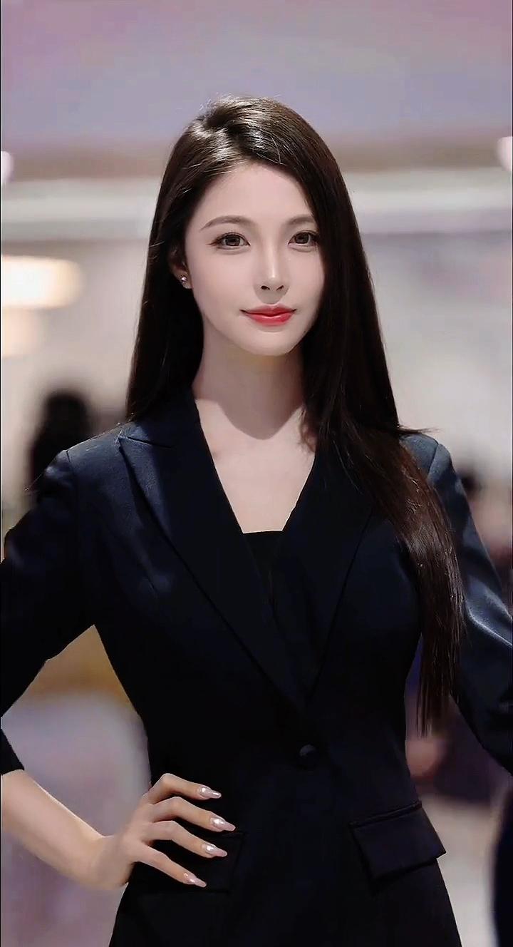 西装如何穿出时尚感? 西装应该怎么穿更高级耐看? 西装穿搭攻略