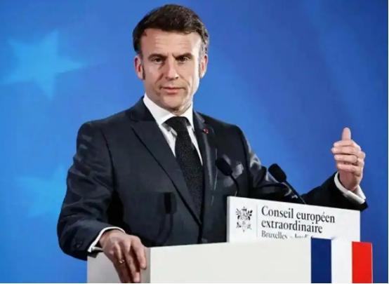 特朗普访华只是开胃菜，全球大国的连台好戏似乎都排在2026年了。登机前他放话说不