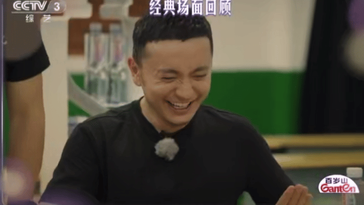 撒贝宁尼格买提你俩搁这续火花呢 小撒小尼聊《你好时光》再见音乐会停不下来！聊水哥
