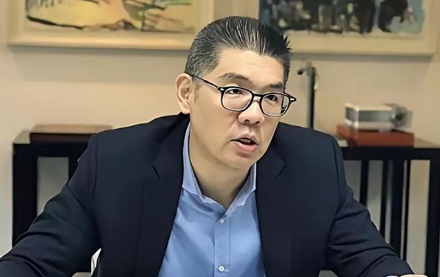 4月30日，连胜文发文挺韩国瑜，称韩国瑜为党牺牲奋斗，绝非不明事理的路人能轻易评