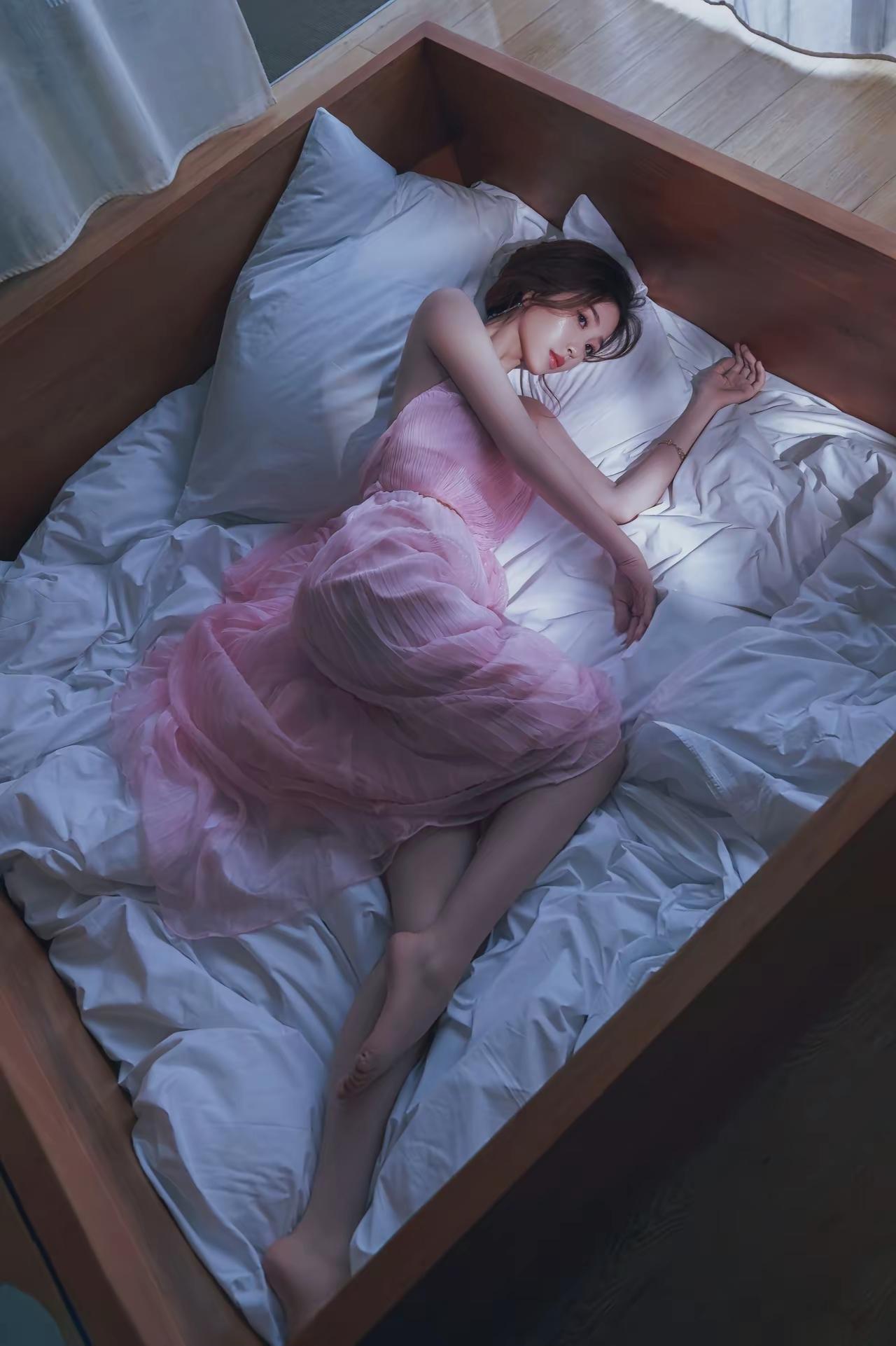 虞书欣：已知对角线长度为168厘米，求正方形边长[笑哭]