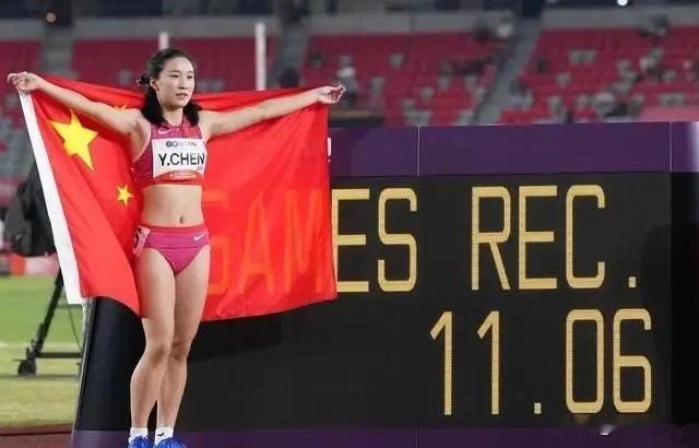 笑不活了！17岁“小孩姐”拿下亚运金牌，赛后喜提一套五三模拟试卷！

一个17岁