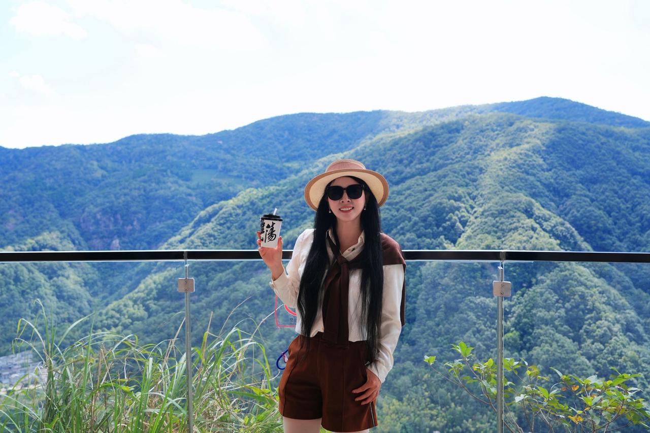 雁荡山方洞｜悬崖上的天空之城

如果你问我雁荡山最出片的地方在哪，我会毫不犹豫告