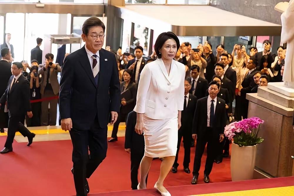 7月14日，韩国总统李在明在国务会议上宣布：自己名下唯一一套位于城南市盆唐区的1