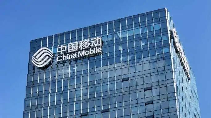 【4亿大单两次“翻车”，云南移动怒了：三家供应商被禁合作3年】 

见过招标出意