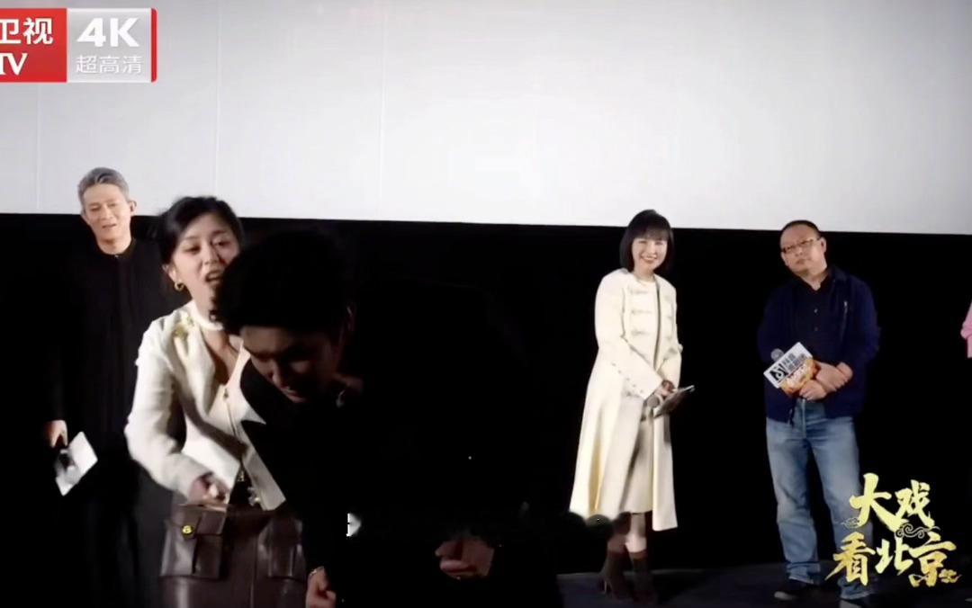 某粉口中“我姐姐说自己跳”实际说的是“我亲自给你跳一遍”所以说体面人的意思就是杨
