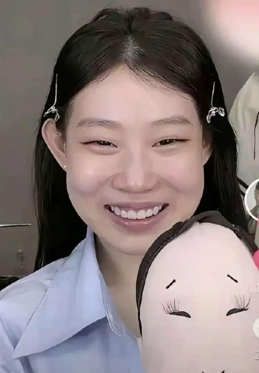 沈佳润都火了，还有人质疑小沈阳为什么要砸钱培养她！

我也是搞不懂，为什么到现在