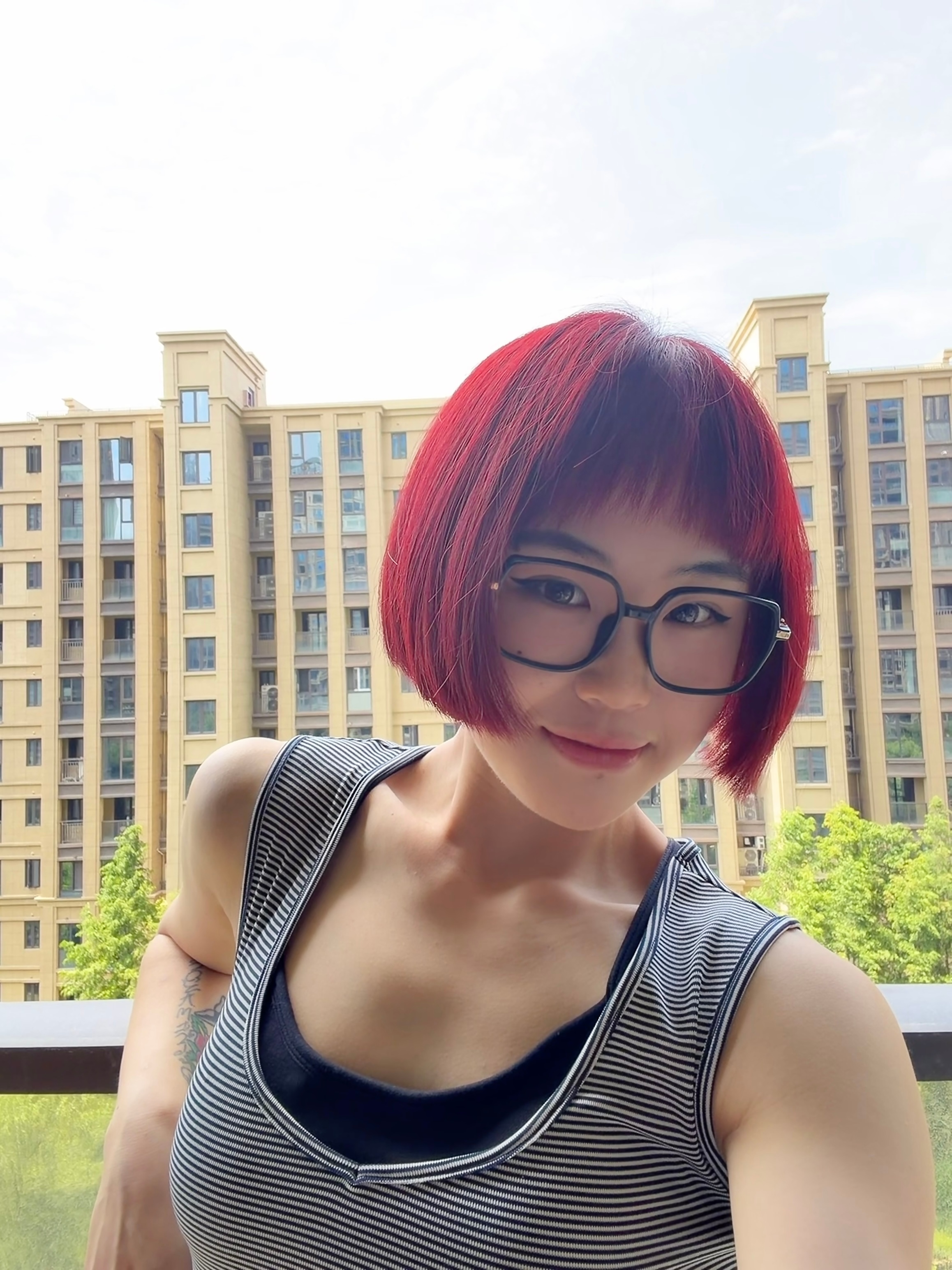 红发半永久OOTD运动就是坚持健身 嘉兴