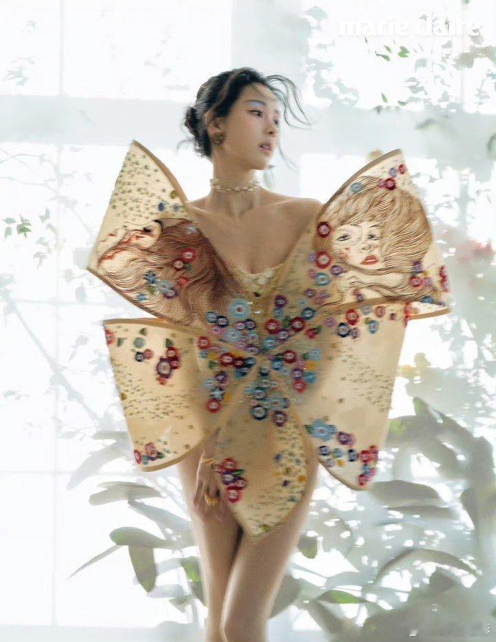 陈都灵造型金鹤龙刘雪亮 陈都灵塞尔维亚版《嘉人》二月刊封面，解锁全新高定礼服，身