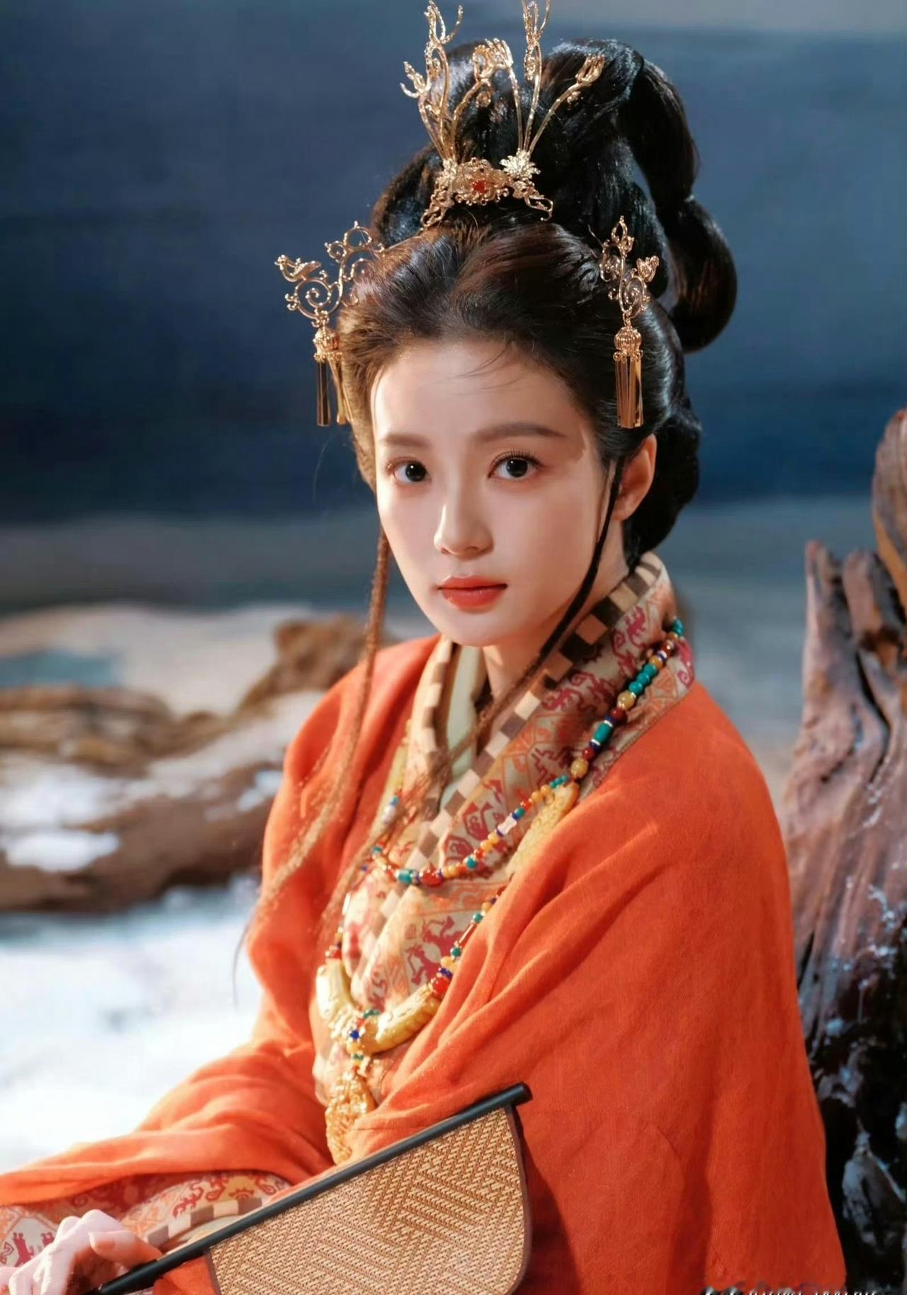 粉丝的爱，有时候是一把双刃剑。
张雅钦粉丝集体写信，求一个《归良辰》的女主。
这