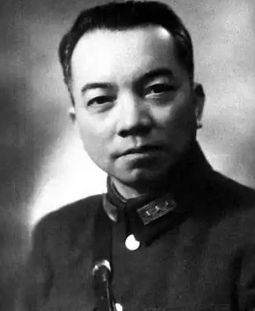 1955年，毛主席亲自批了一份特别的工资，把李济深的月薪从500元涨到了1000