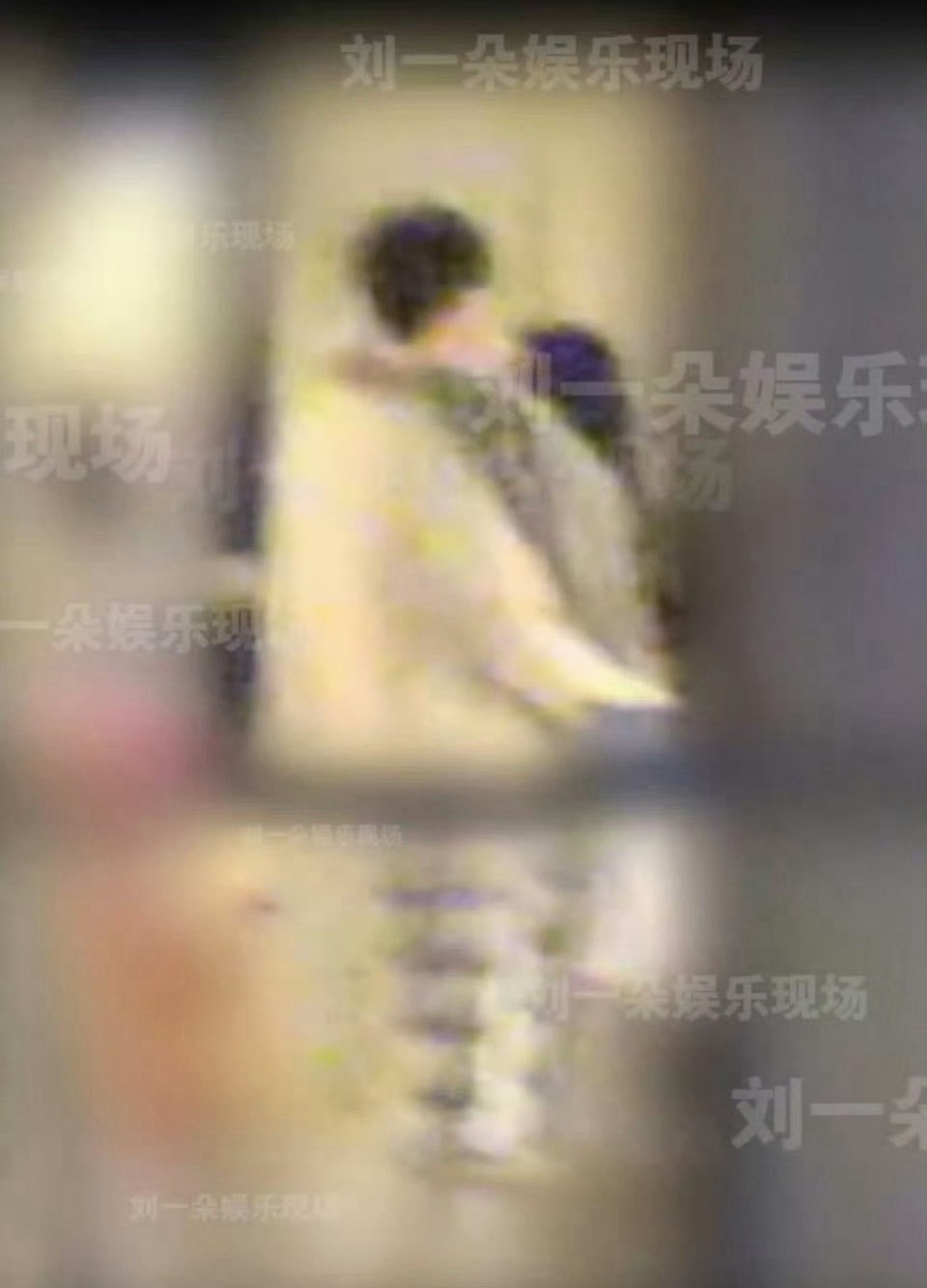 周也 周皓崎哎呀，人家都是成年人，男未娶女未嫁的，谈个恋爱不是很正常的事儿么，唯