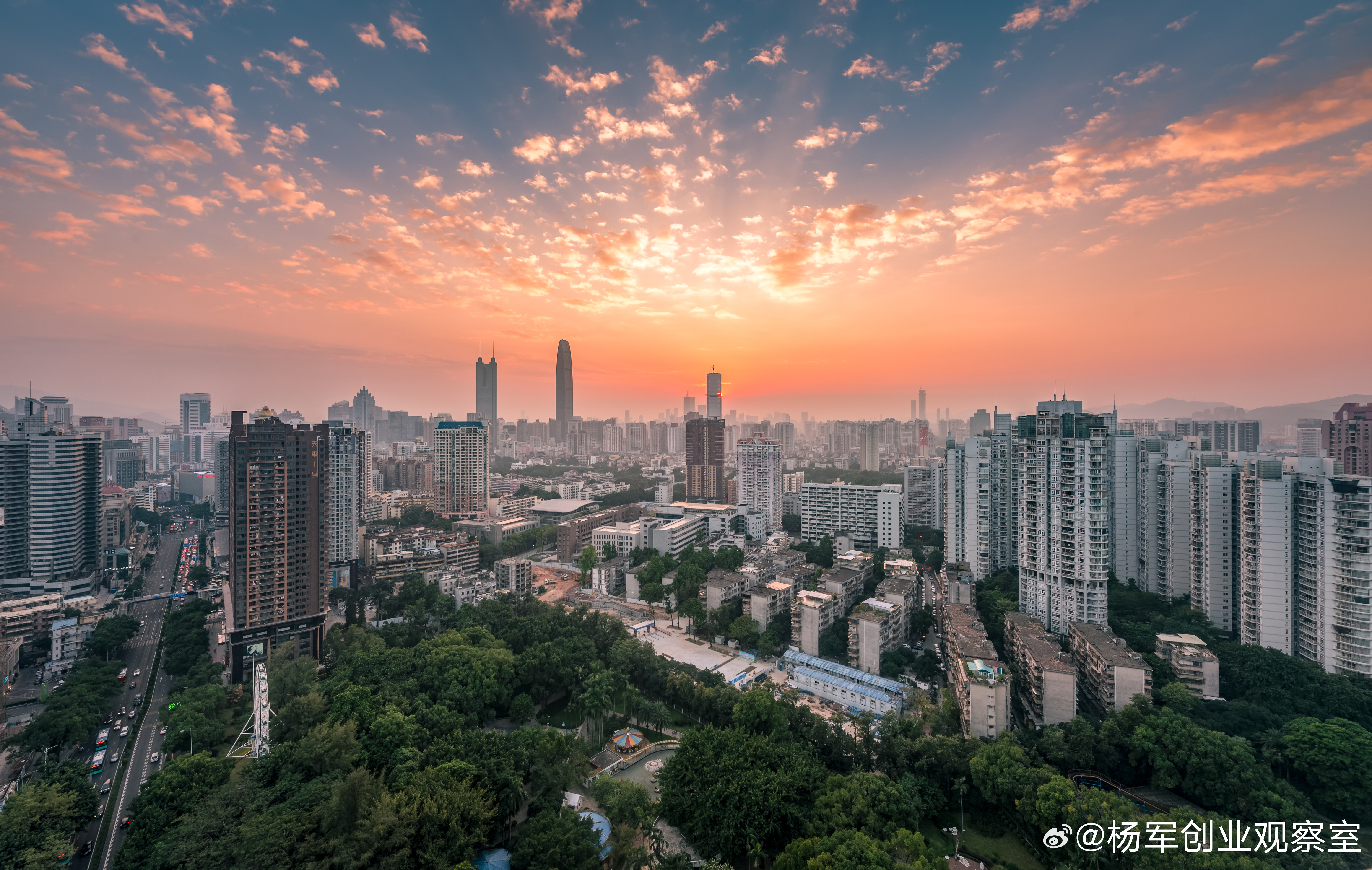 商业视野三层楼，你在哪一层？结合近期案例，梳理三个关键层面，分享给大家：一层楼：