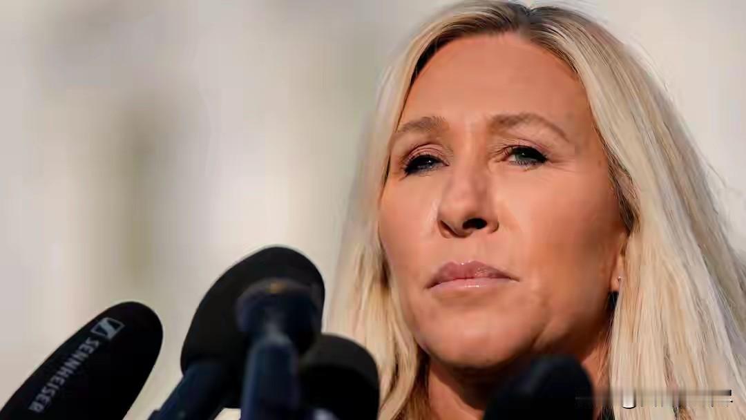 特朗普核心干将宣布辞职，怒斥：每天被迫看令人作呕的政治闹剧！

当地时间11月2