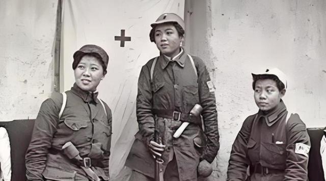 1931年9月，少将张行忠在后方医院养伤时遇到了一个护士，外形很像自己的妻子王明