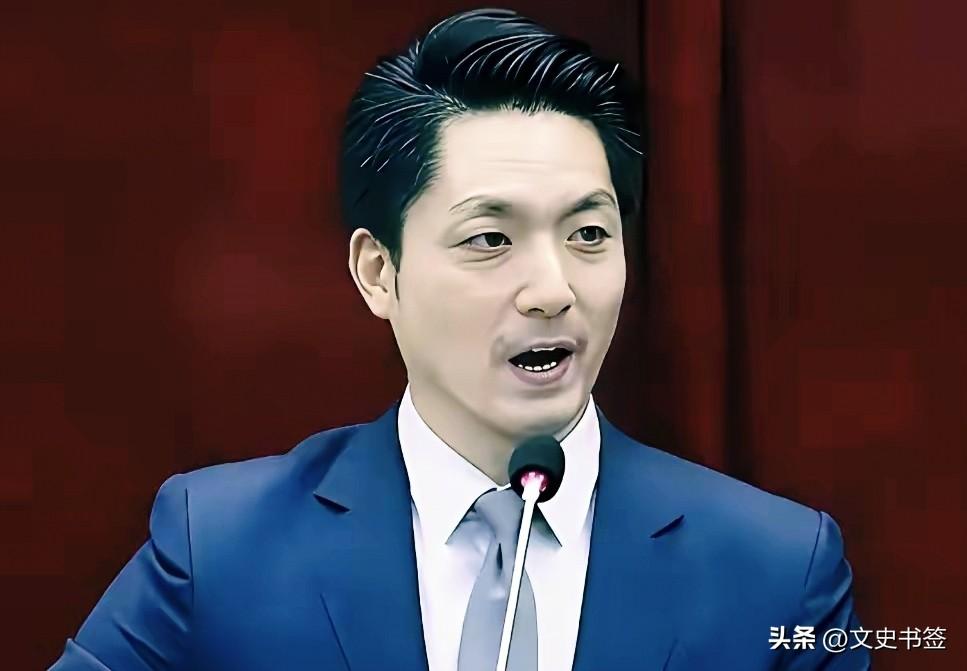 民调落后28%，沈伯洋被喊退选！
台湾台北市长选战才刚预热，民进党候选人沈伯洋就