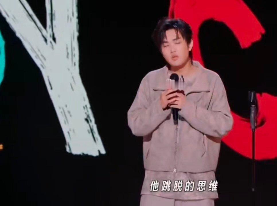 福娃 体制内二次元十五年发小，抽象加倍！林简七永远猜不透对方下一句，他沉迷二次元