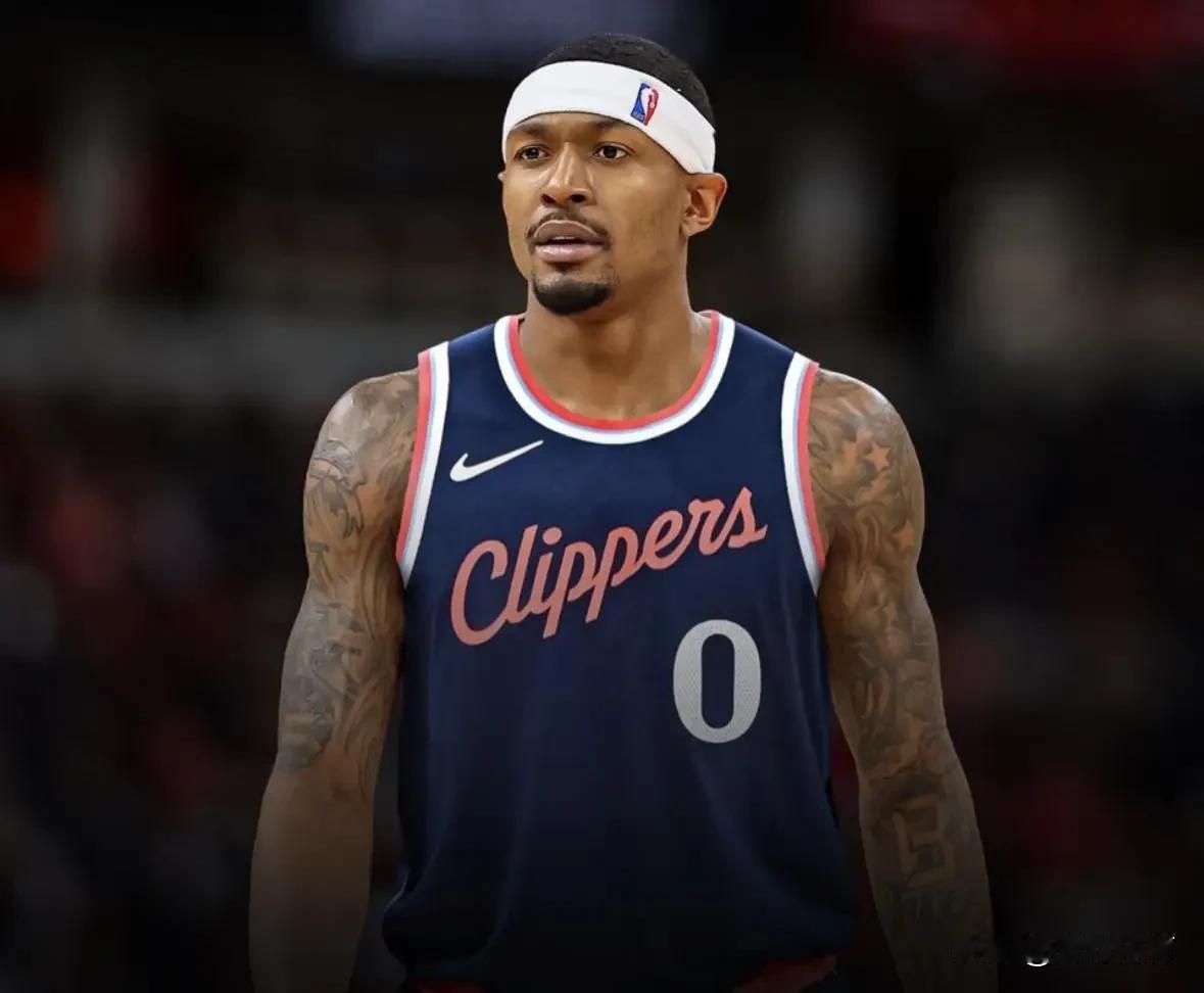 NBA新赛季西部大乱斗，到底谁能够进入前列，是卫冕冠军雷霆，还是休赛期得到杜兰特