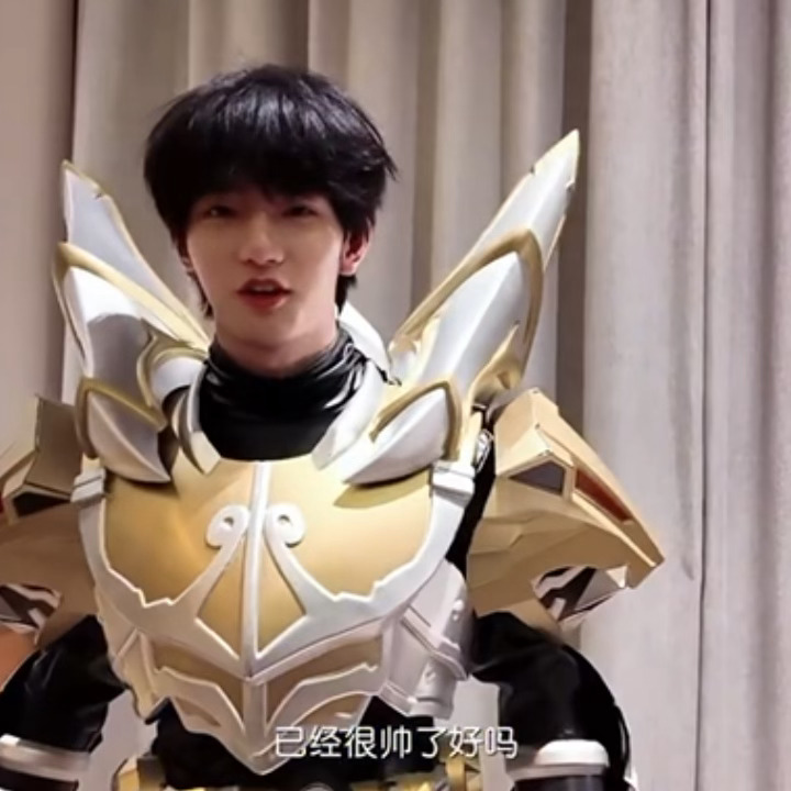 穆祉丞周五晚高疯vlog 看完穆祉丞将近30分钟的vlog，就觉得他好萌好可爱！