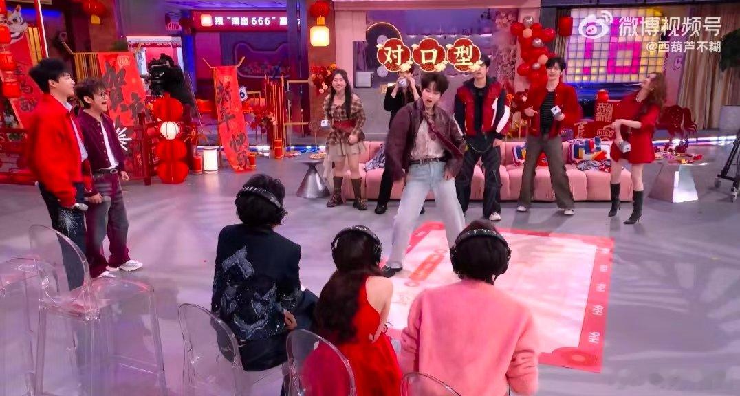 郭俊辰的胜负欲全在舞姿上了你好星期六用舞姿征服全场！郭俊辰把舞台变个人秀，扭胯扭