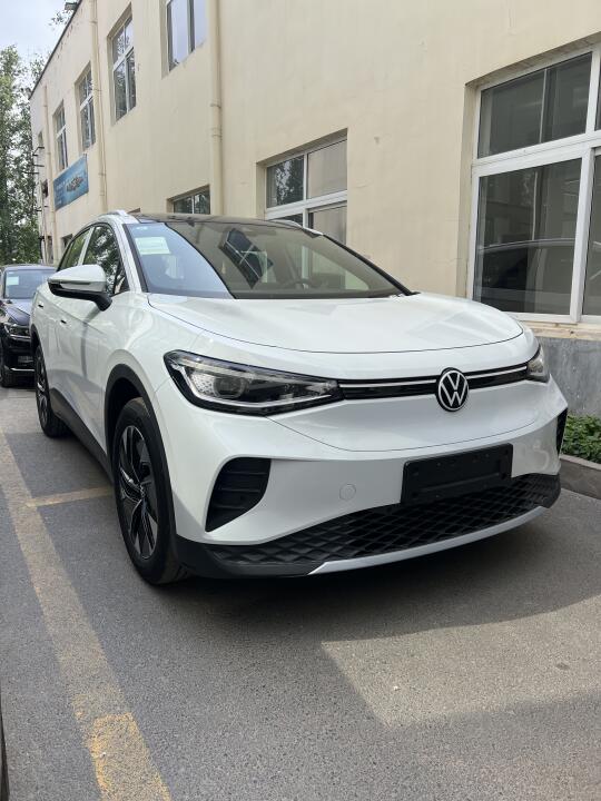 十多万的大众电车，适合女生开吗