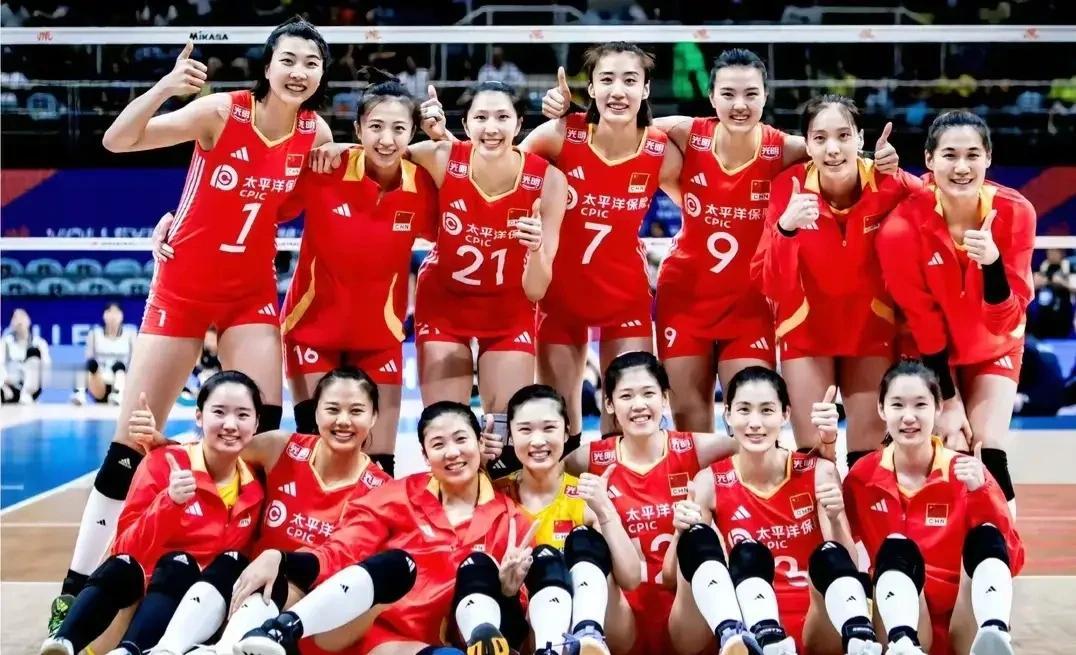 中国女排1-3不敌加拿大！揭露了女排3大事实：
1.日本女排3-0加拿大女排，中