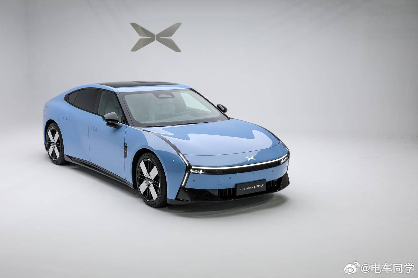 全新小鹏P7文字信息解密了，先和大家分享 24 个全新小鹏 P7 的产品信息：1